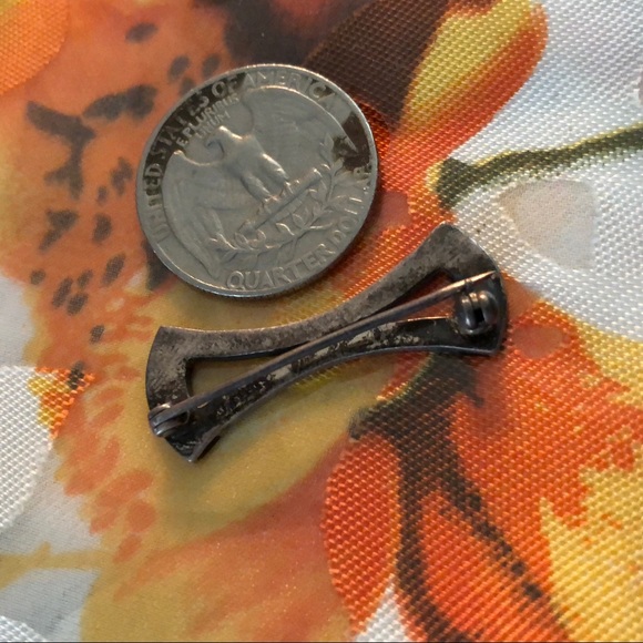 Sterling silver marcasite set- 2 pins, earrings - Picture 5 of 7